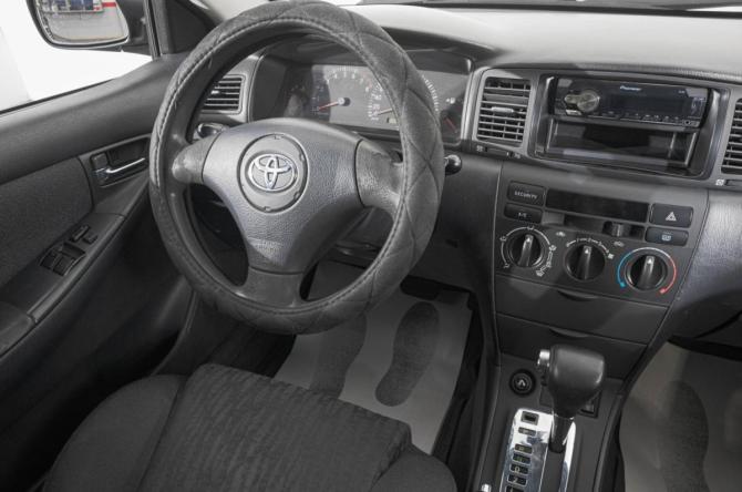 Toyota Corolla IX (E120 E130) с пробегом 2002 года, цена 629 000 рублей, 220000 км, хэтчбек, Автокод Объявления