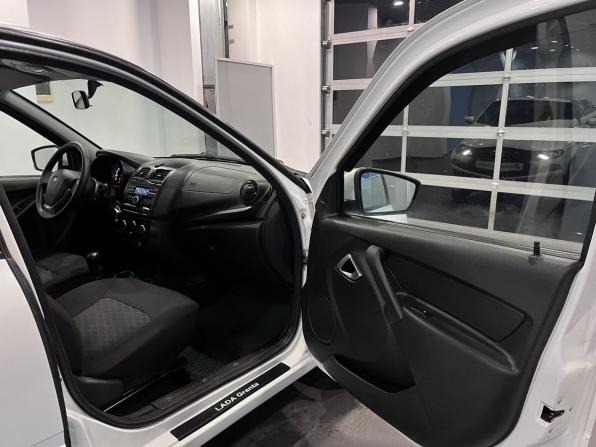 Lada (ВАЗ) Granta I Рестайлинг с пробегом 2023 года, цена 898 000 рублей, 55584 км, лифтбек, Автокод Объявления