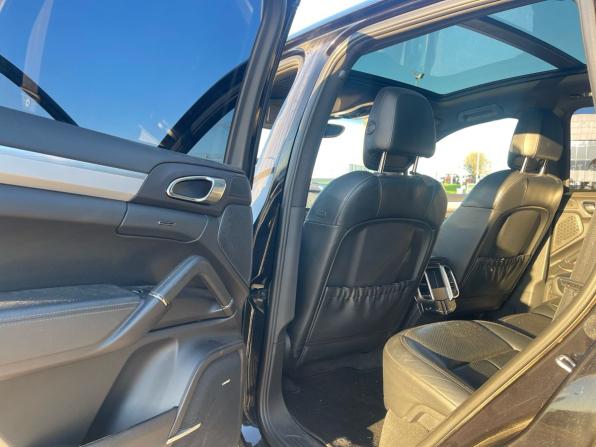 Porsche Cayenne II (958) с пробегом 2011 года, цена 2 100 000 рублей, 190533 км, внедорожник, Автокод Объявления