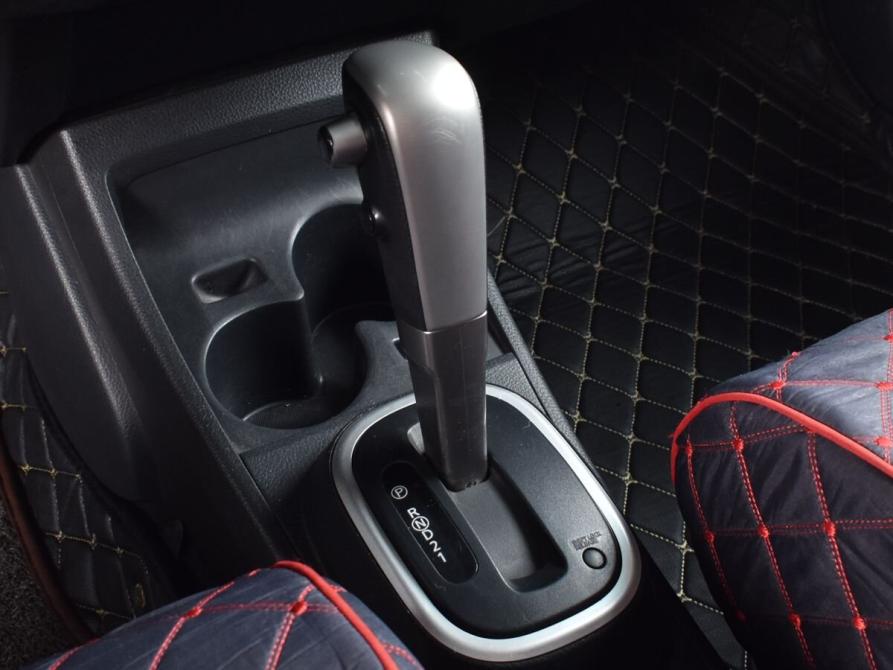 Nissan Tiida I Рестайлинг Кемерово  - изображение 16