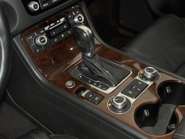 Volkswagen Touareg II Рестайлинг с пробегом 2015 года, цена 2 999 000 рублей, 131754 км, внедорожник, Автокод Объявления