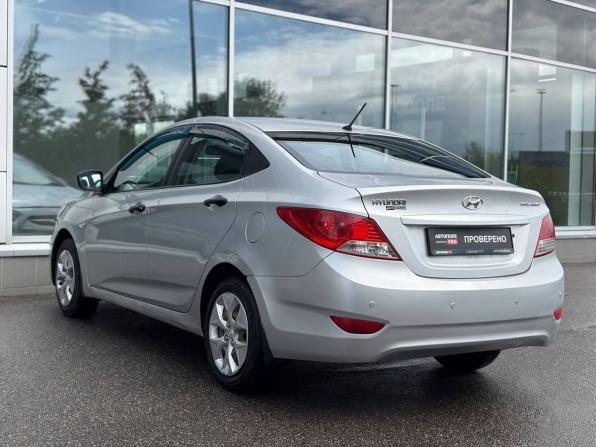 Hyundai Solaris I с пробегом 2013 года, цена 495 000 рублей, 172000 км, седан, Автокод Объявления