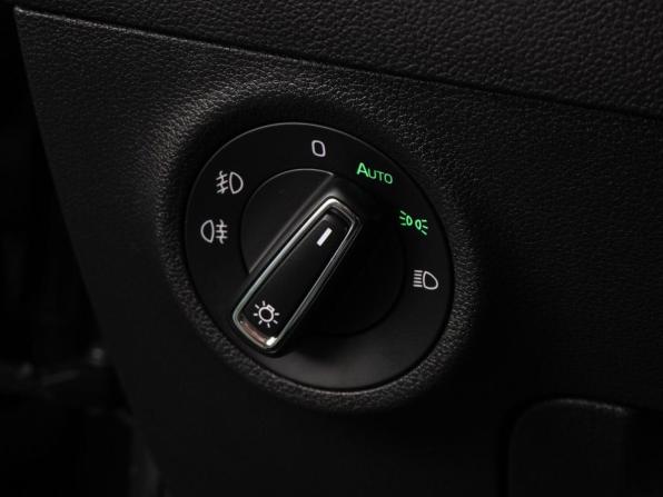 Skoda Karoq I с пробегом 2020 года, цена 2 399 000 рублей, 91168 км, внедорожник, Автокод Объявления
