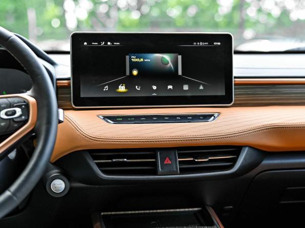 Haval Jolion I с пробегом 2021 года, цена 1 860 000 рублей, 31355 км, внедорожник, Автокод Объявления