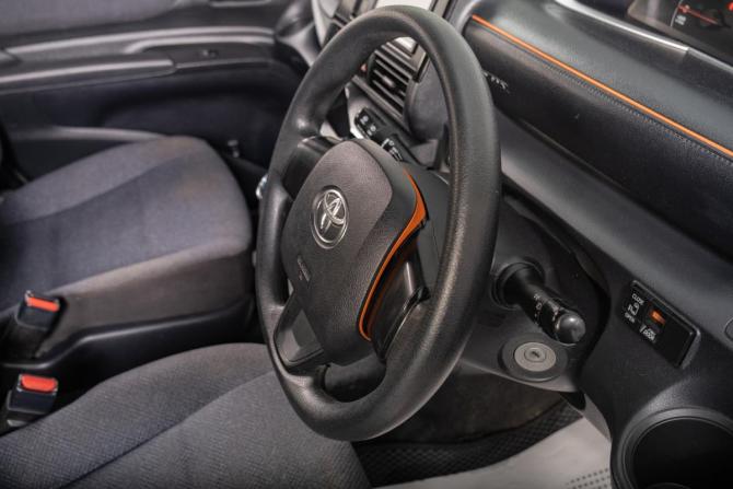 Toyota Sienta II с пробегом 2016 года, цена 1 389 000 рублей, 153800 км, компактвэн, Автокод Объявления