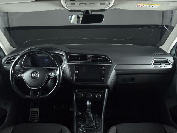 Volkswagen Tiguan II с пробегом 2018 года, цена 2 524 995 рублей, 143000 км, внедорожник, Автокод Объявления