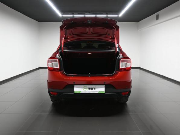 Renault Logan II Рестайлинг с пробегом 2018 года, цена 1 155 000 рублей, 111106 км, седан, Автокод Объявления