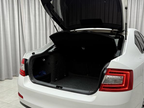 Skoda Octavia III (A7) с пробегом 2015 года, цена 1 449 000 рублей, 144867 км, лифтбек, Автокод Объявления