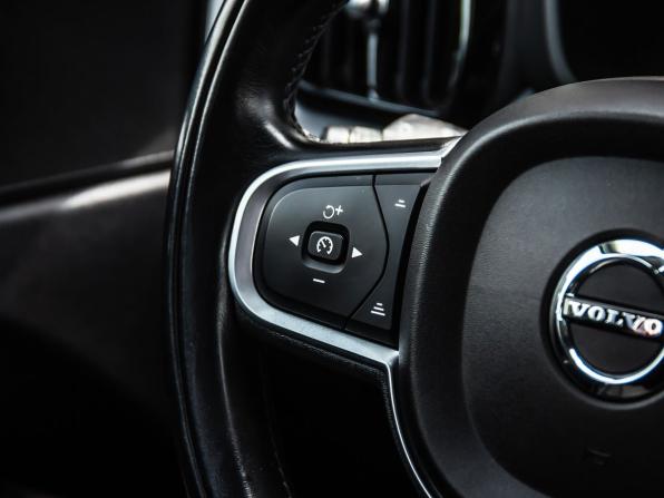 Volvo XC60 II с пробегом 2018 года, цена 3 330 000 рублей, 115330 км, внедорожник, Автокод Объявления
