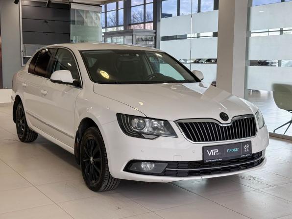 Skoda Superb II Рестайлинг с пробегом 2013 года, цена 897 000 рублей, 216001 км, лифтбек, Автокод Объявления
