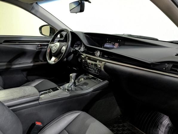 Lexus ES VI Рестайлинг с пробегом 2018 года, цена 2 850 000 рублей, 106321 км, седан, Автокод Объявления