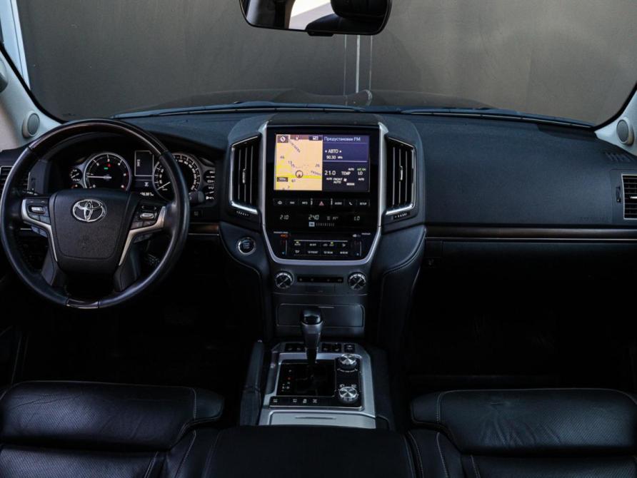 Toyota Land Cruiser 200 Series Рестайлинг 2 Москва  - изображение 9