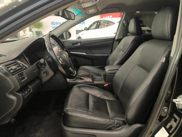 Toyota Camry VII (XV50) Рестайлинг с пробегом 2015 года, цена 1 750 000 рублей, 268328 км, седан, Автокод Объявления