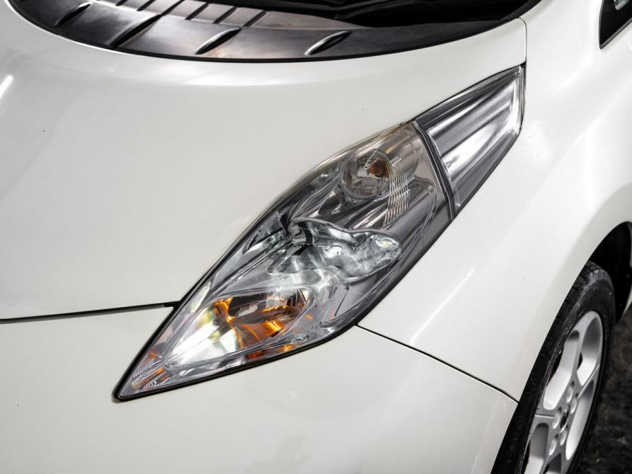 Nissan Leaf I (ZE0/AZE0) Иркутск  - изображение 20