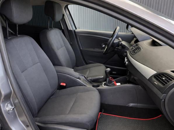 Renault Megane III Рестайлинг с пробегом 2012 года, цена 577 000 рублей, 269790 км, хэтчбек, Автокод Объявления