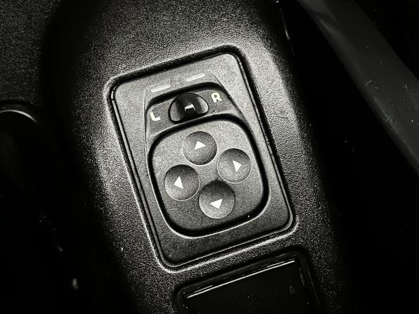 Chevrolet Niva I с пробегом 2005 года, цена 239 900 рублей, 83610 км, внедорожник, Автокод Объявления