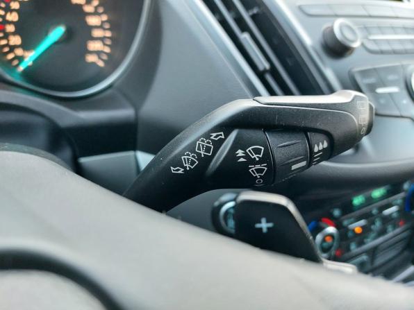 Ford Kuga II Рестайлинг с пробегом 2017 года, цена 1 350 000 рублей, 154332 км, внедорожник, Автокод Объявления