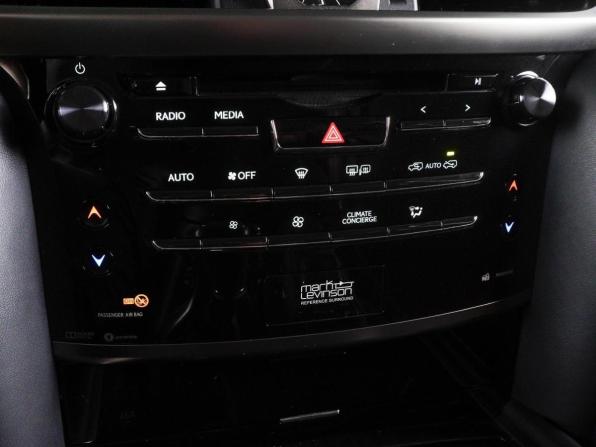 Lexus LX III Рестайлинг 2 с пробегом 2015 года, цена 10 499 000 рублей, 38116 км, внедорожник, Автокод Объявления
