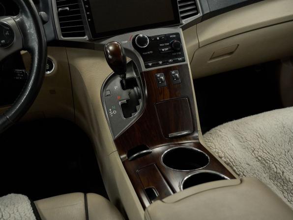 Toyota Venza I Рестайлинг с пробегом 2012 года, цена 1 659 000 рублей, 127025 км, внедорожник, Автокод Объявления