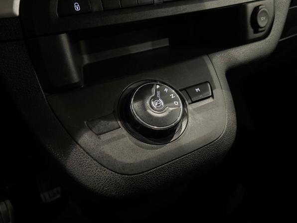 Peugeot Traveller I с пробегом 2021 года, цена 2 349 000 рублей, 210414 км, минивэн, Автокод Объявления