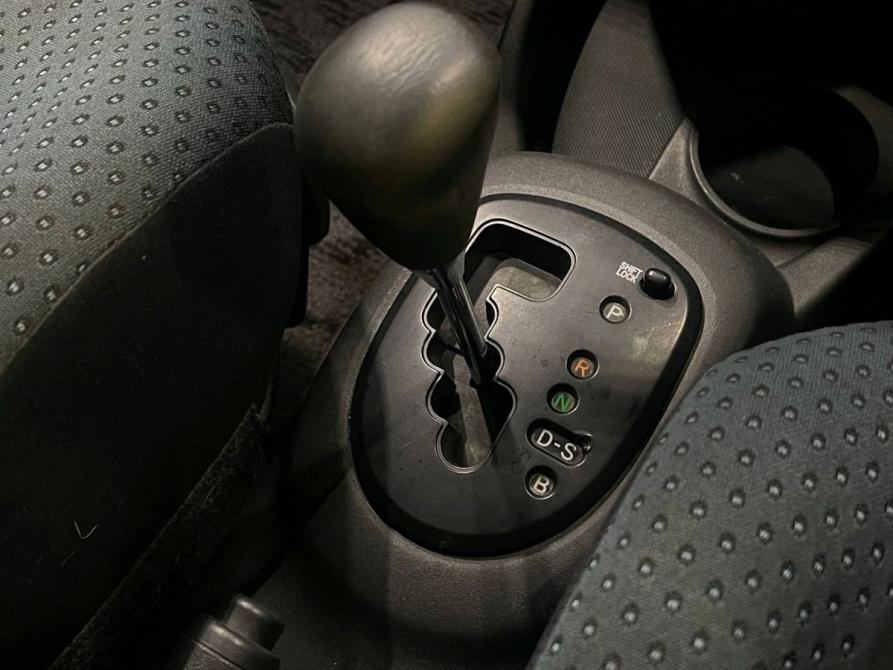 Toyota Vitz II (XP90) Новосибирск  - изображение 18