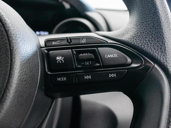 Toyota Yaris IV с пробегом 2020 года, цена 1 500 000 рублей, 37225 км, хэтчбек, Автокод Объявления