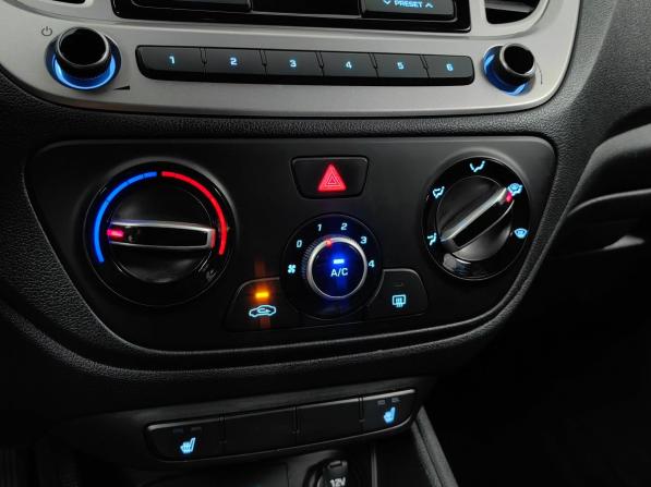 Hyundai Solaris II Рестайлинг с пробегом 2021 года, цена 1 358 000 рублей, 86285 км, седан, Автокод Объявления
