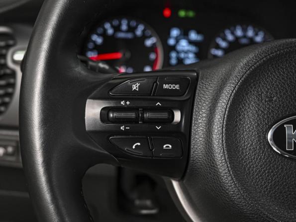 Kia Rio IV Рестайлинг с пробегом 2021 года, цена 1 599 843 рубля, 142336 км, седан, Автокод Объявления