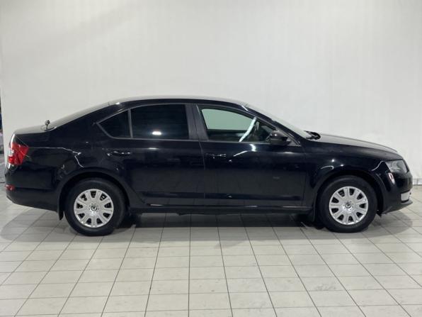 Skoda Octavia III (A7) с пробегом 2014 года, цена 800 000 рублей, 268301 км, лифтбек, Автокод Объявления
