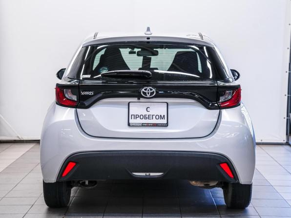 Toyota Yaris IV с пробегом 2021 года, цена 1 130 000 рублей, 89328 км, хэтчбек, Автокод Объявления