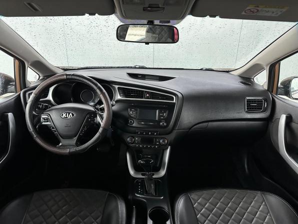 Kia Ceed II Рестайлинг с пробегом 2017 года, цена 1 280 000 рублей, 175000 км, универсал, Автокод Объявления