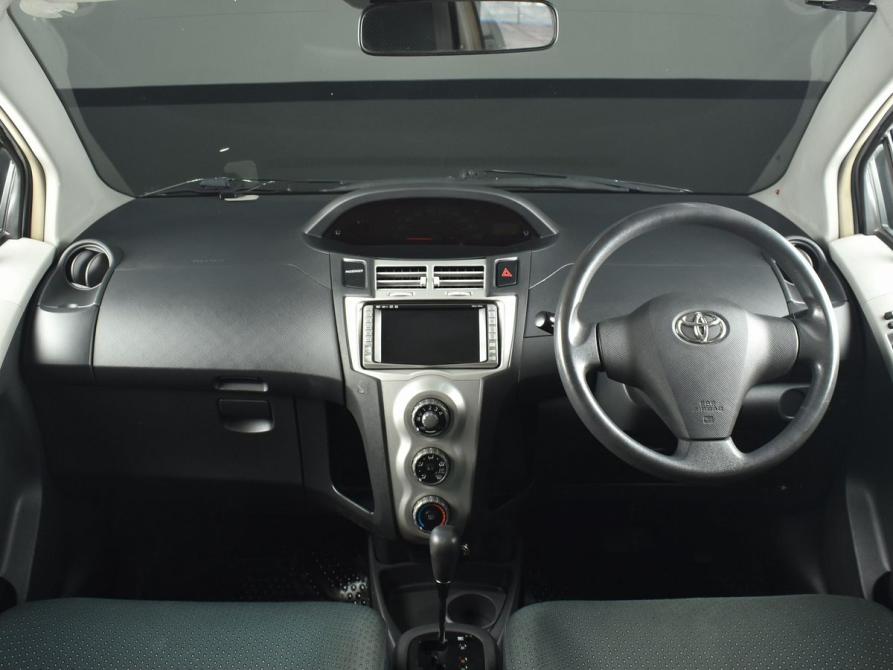 Toyota Vitz II (XP90) Кемерово  - изображение 7