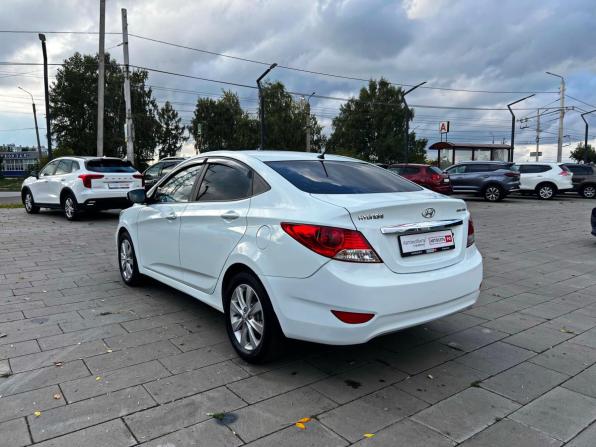 Hyundai Solaris I с пробегом 2012 года, цена 850 000 рублей, 176520 км, седан, Автокод Объявления