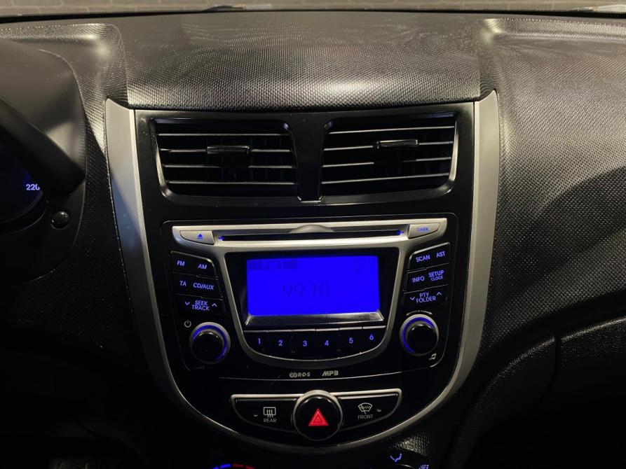 Hyundai Solaris I Челябинск  - изображение 10