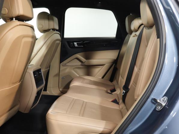 Porsche Cayenne III с пробегом 2019 года, цена 5 999 990 рублей, 111025 км, внедорожник, Автокод Объявления