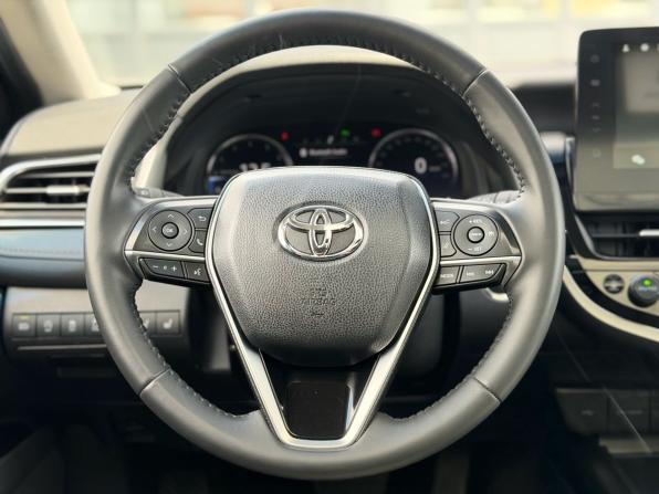 Toyota Camry VIII (XV70) Рестайлинг с пробегом 2023 года, цена 3 550 000 рублей, 34833 км, седан, Автокод Объявления