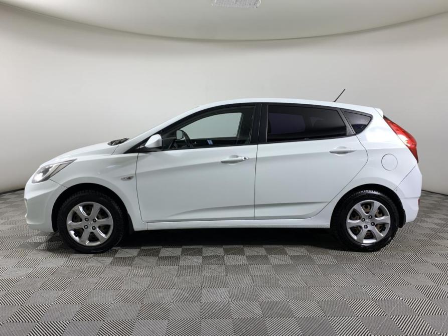 Hyundai Solaris I Москва  - изображение 8