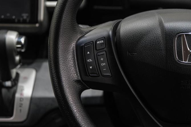 Honda Freed I Рестайлинг с пробегом 2013 года, цена 1 139 000 рублей, 201000 км, компактвэн, Автокод Объявления