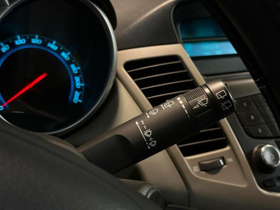 Chevrolet Cruze I Рестайлинг Челябинск  - изображение 17