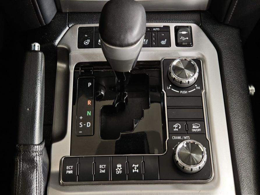 Toyota Land Cruiser 200 Series Рестайлинг 2 Москва  - изображение 26