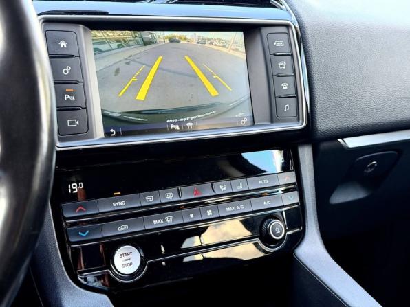 Jaguar F-Pace I с пробегом 2017 года, цена 2 399 000 рублей, 109075 км, внедорожник, Автокод Объявления