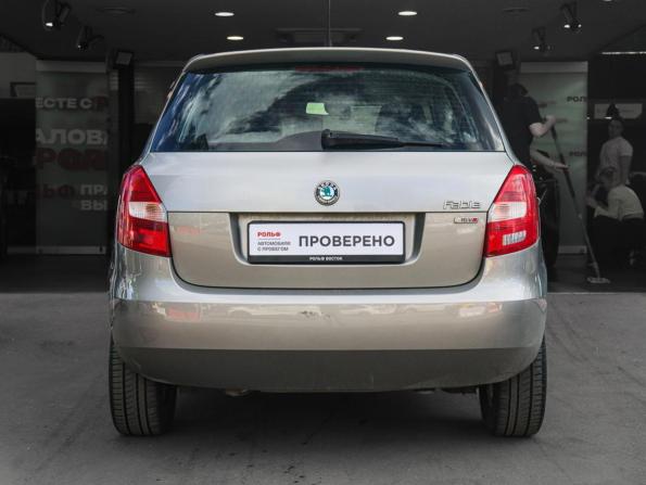 Skoda Fabia II Рестайлинг с пробегом 2012 года, цена 900 000 рублей, 83315 км, хэтчбек, Автокод Объявления