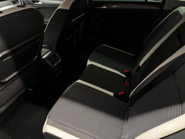 Volkswagen Tiguan II с пробегом 2019 года, цена 2 275 000 рублей, 232962 км, внедорожник, Автокод Объявления