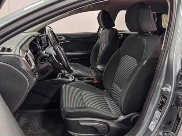 Kia Ceed III Рестайлинг с пробегом 2021 года, цена 2 049 000 рублей, 128759 км, универсал, Автокод Объявления