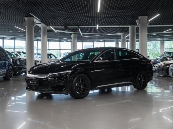 BYD Han I Рестайлинг с пробегом 2024 года, цена 3 900 000 рублей, 45 км, седан, Автокод Объявления