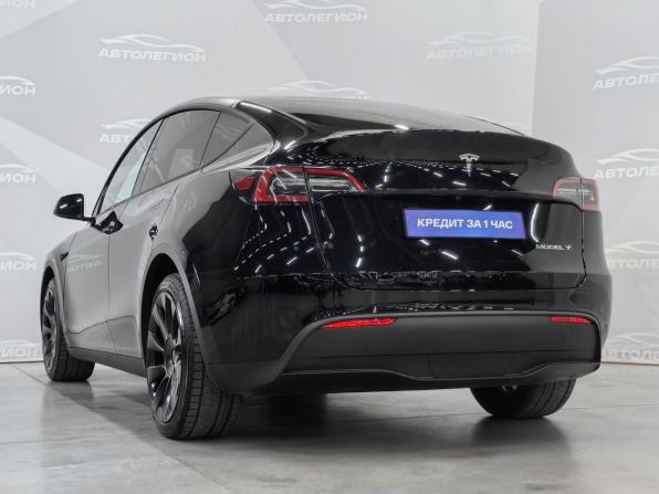 Tesla Model Y I с пробегом 2022 года, цена 4 300 000 рублей, 19000 км, внедорожник, Автокод Объявления