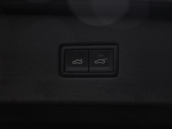 Volkswagen Tiguan II Рестайлинг с пробегом 2021 года, цена 3 549 000 рублей, 122615 км, внедорожник, Автокод Объявления