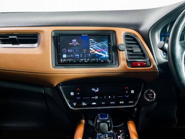 Honda Vezel I с пробегом 2014 года, цена 1 330 000 рублей, 170225 км, внедорожник, Автокод Объявления