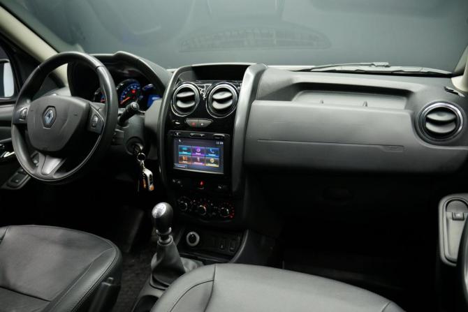 Renault Duster I Рестайлинг с пробегом 2018 года, цена 1 547 000 рублей, 101000 км, внедорожник, Автокод Объявления