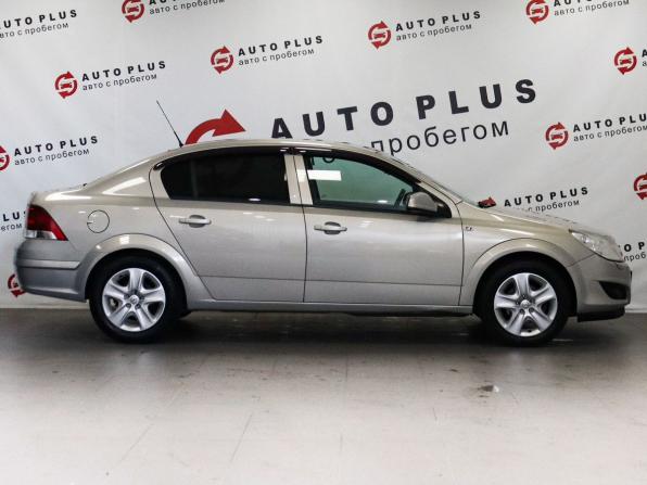 Opel Astra H Рестайлинг с пробегом 2010 года, цена 739 000 рублей, 202315 км, седан, Автокод Объявления